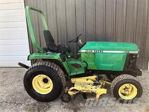 John Deere 855 Traktorer