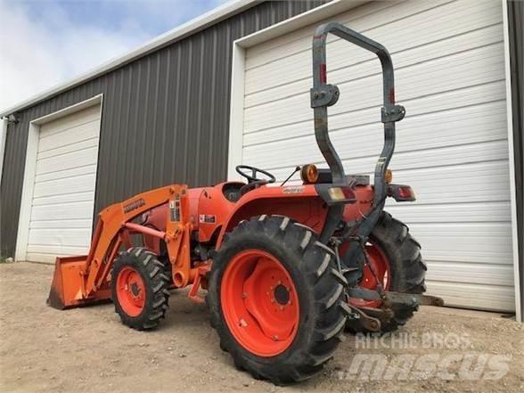 Kubota L3200 Traktorer