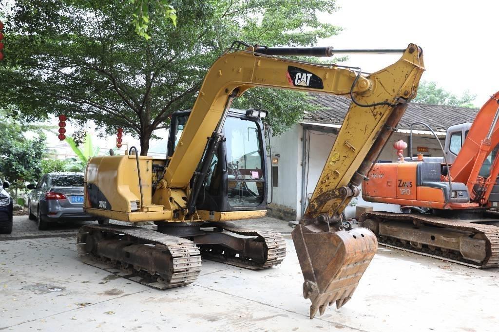 CAT 307 D Bandgrävare