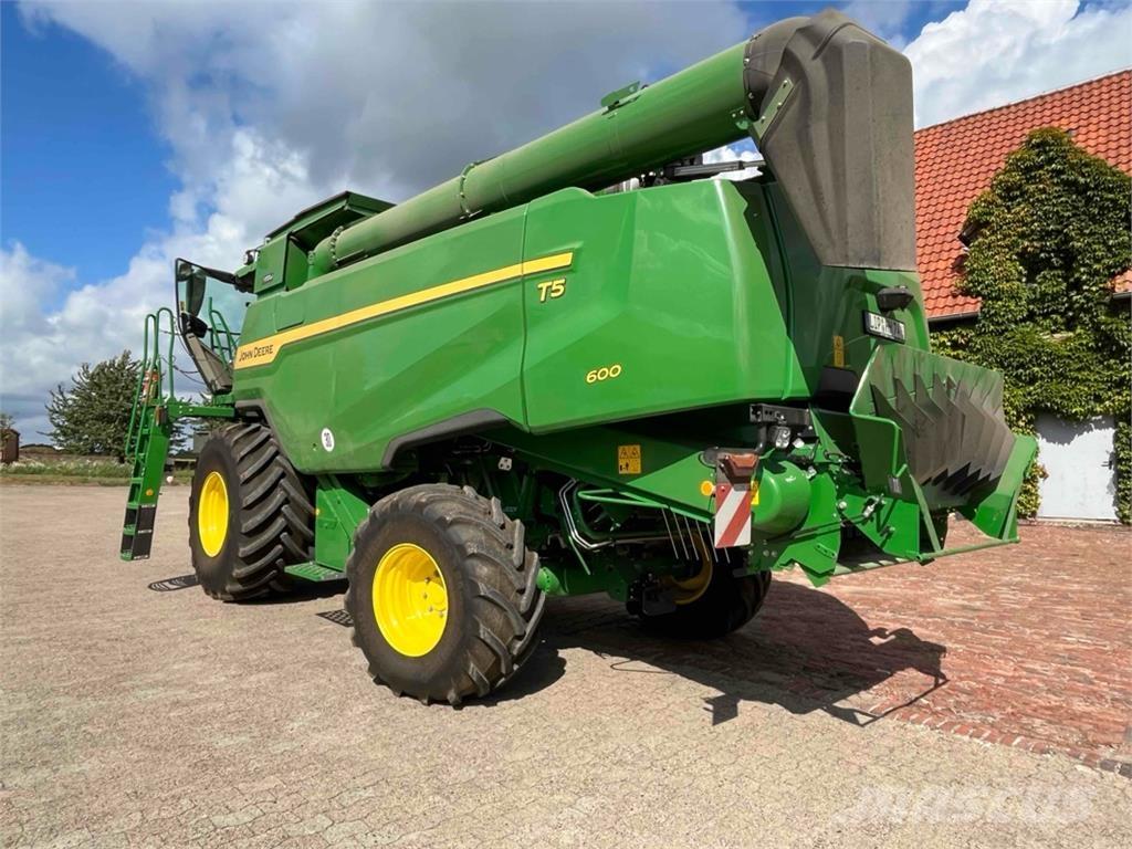 John Deere T5 600 Skördetröskor
