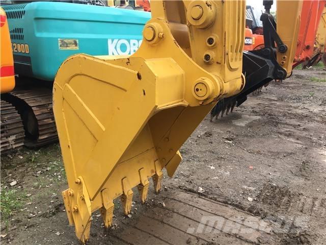 Komatsu PC 200 Bandgrävare