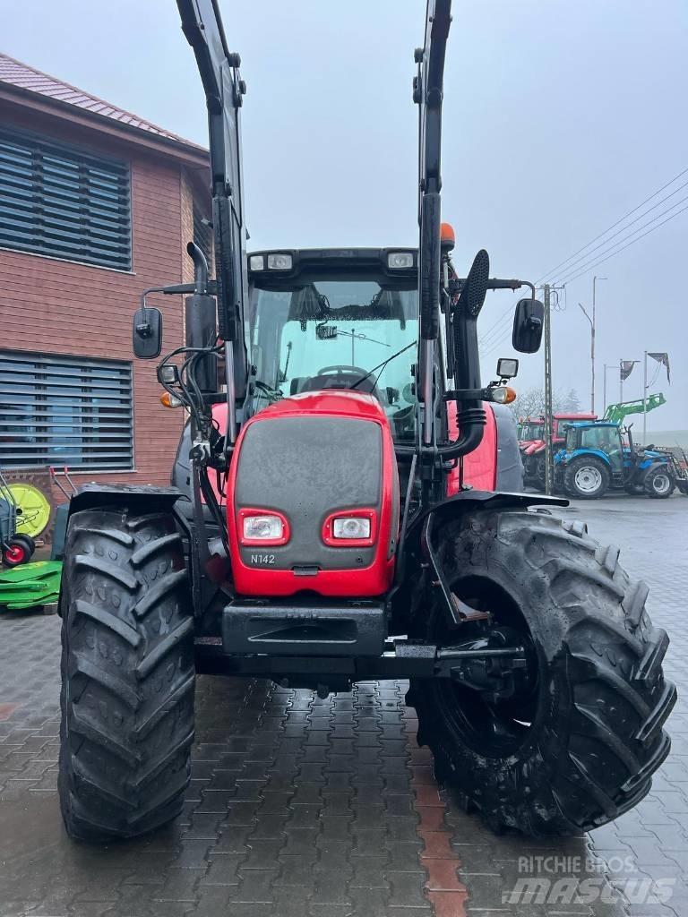 Valtra N 142 Traktorer