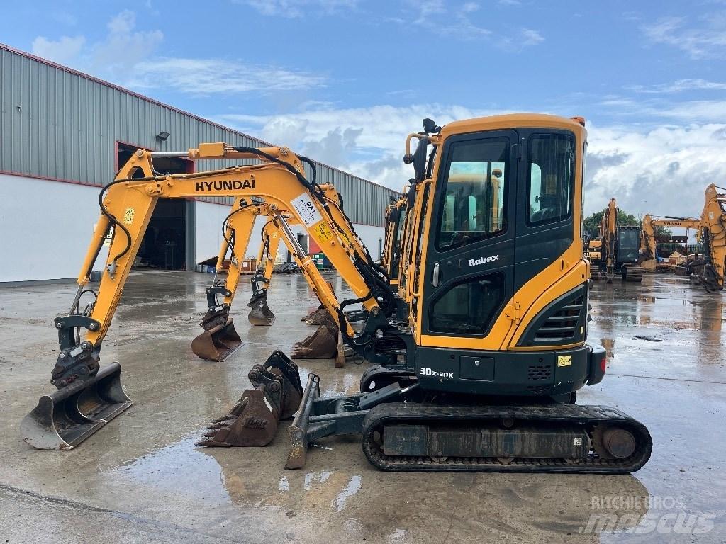 Hyundai R30 Z-9AK Minigrävare < 7t