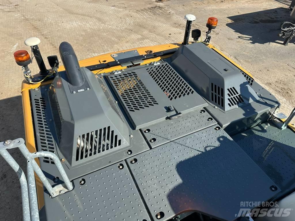 Liebherr R 922 G8 Bandgrävare