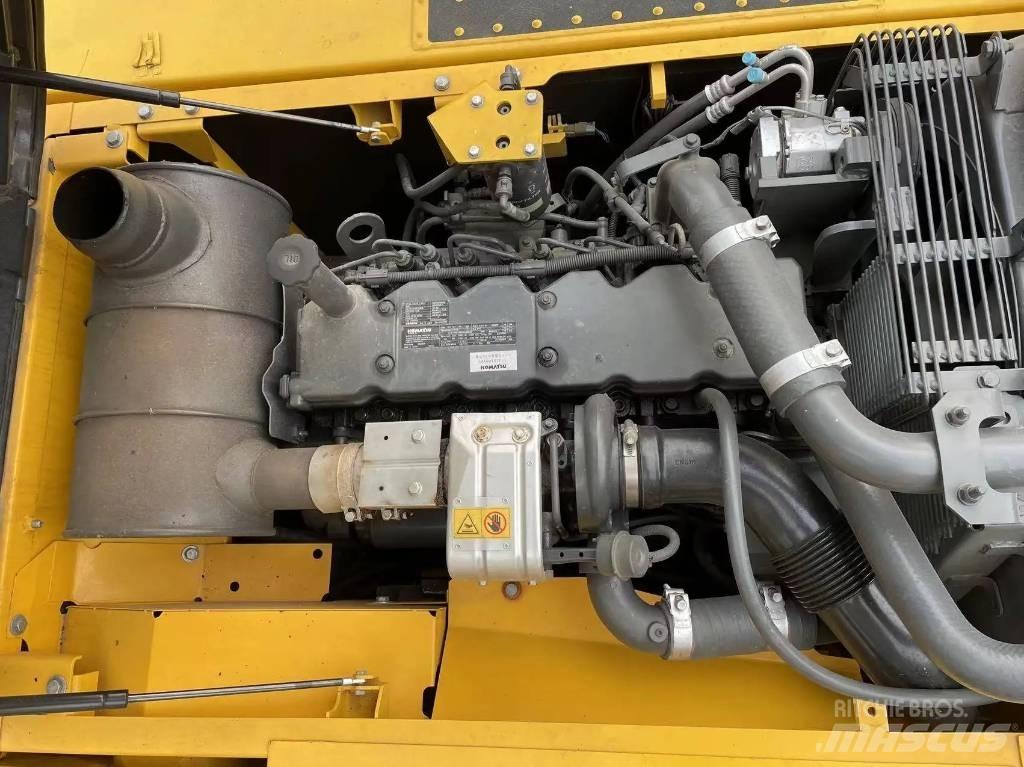 Komatsu PC240-8 Bandgrävare
