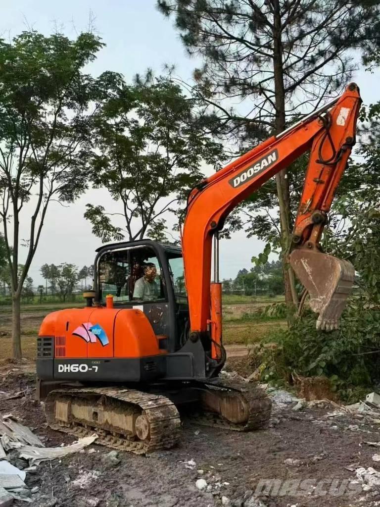 Doosan DH 60 Minigrävare < 7t