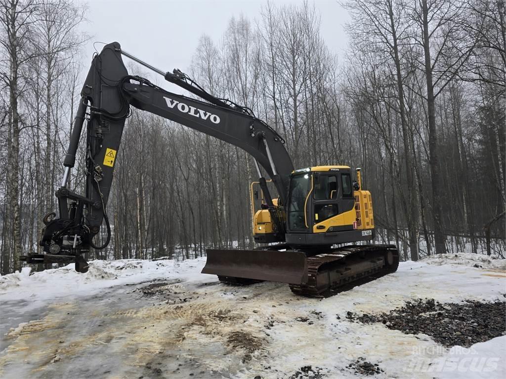 Volvo ECR235DL Bandgrävare