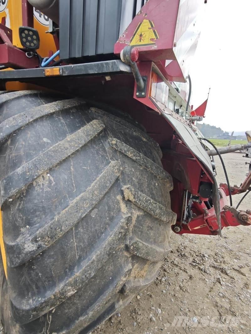 Vredo VT 3936 Fast- och kletgödselspridare