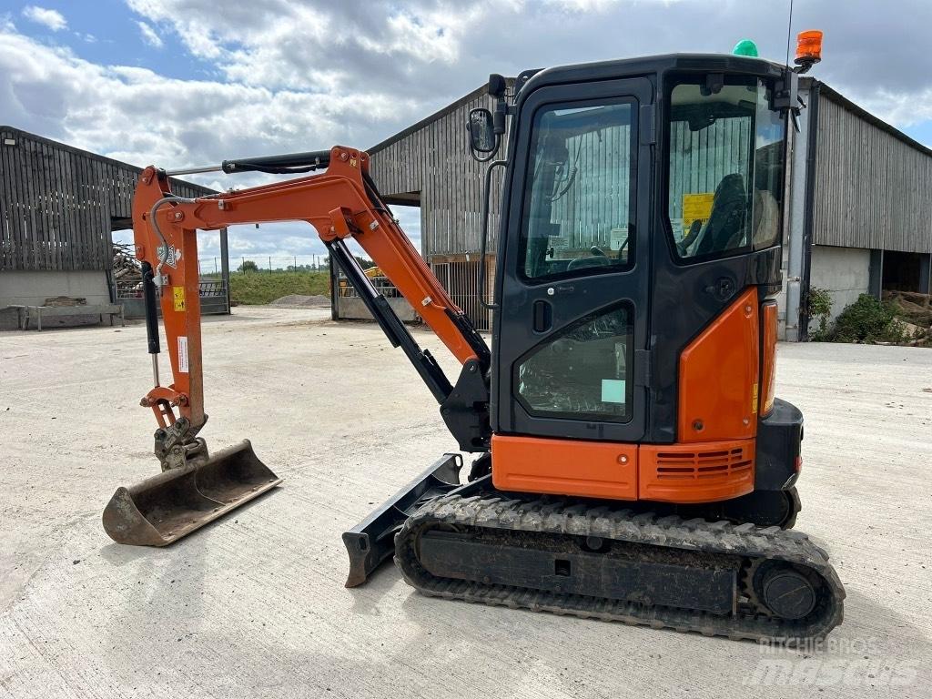 Hitachi ZX 26 U-6 Minigrävare < 7t