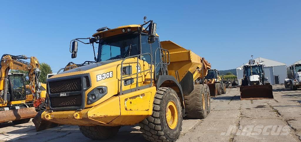 Bell B 30 E Midjestyrd dumper