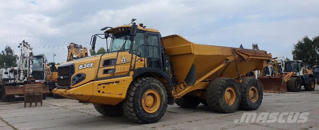 Bell B 30 E Midjestyrd dumper