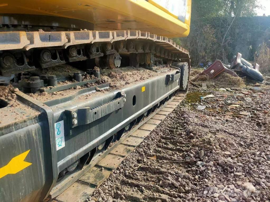 Komatsu PC 450-8 Bandgrävare