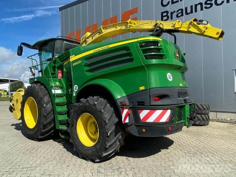 John Deere 8600i Självgående fälthackar