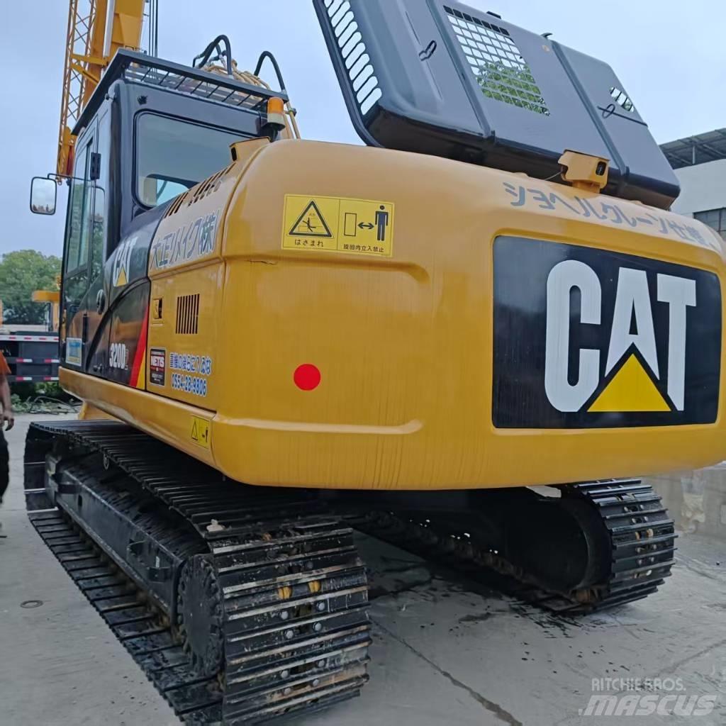 CAT 320 Bandgrävare