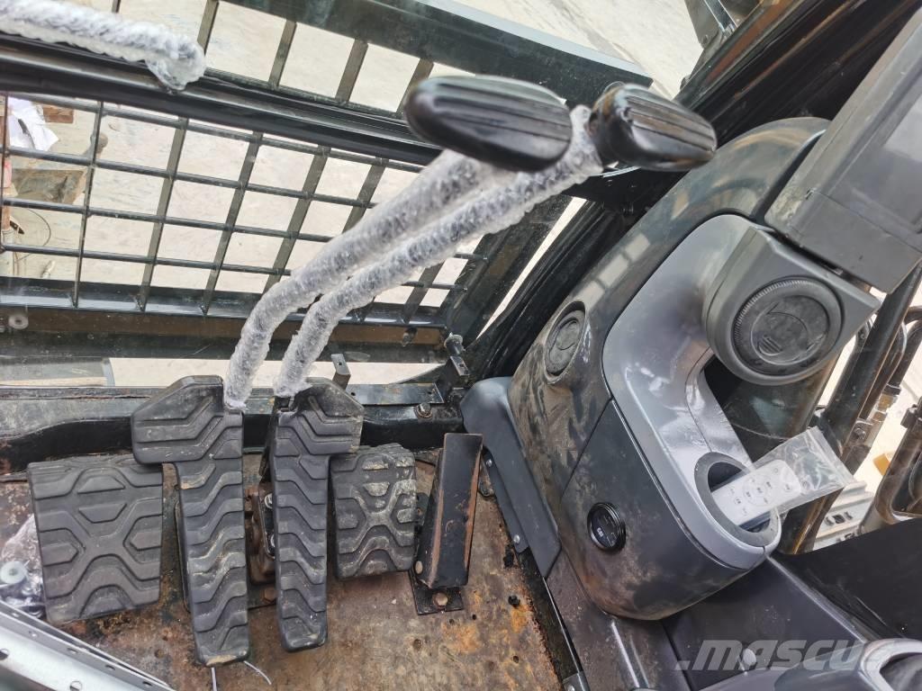 CAT 330 D Bandgrävare