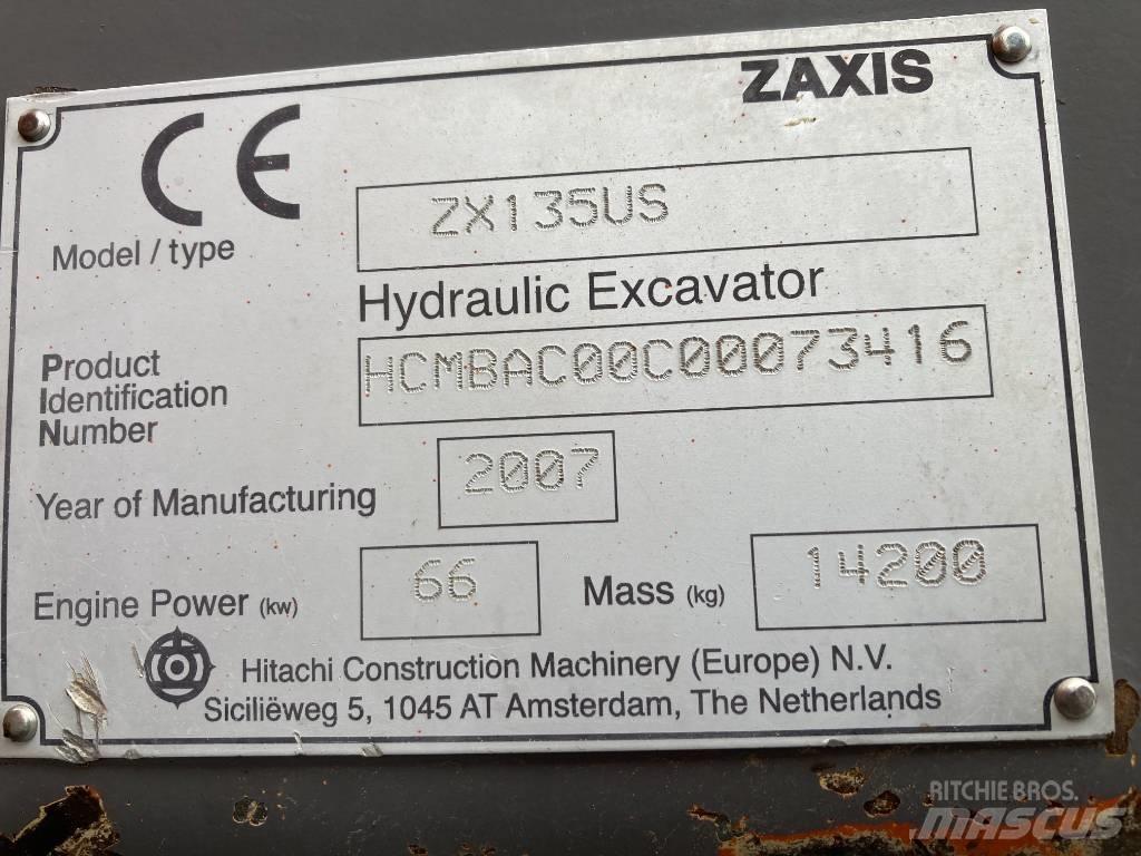 Hitachi ZX 135 Bandgrävare