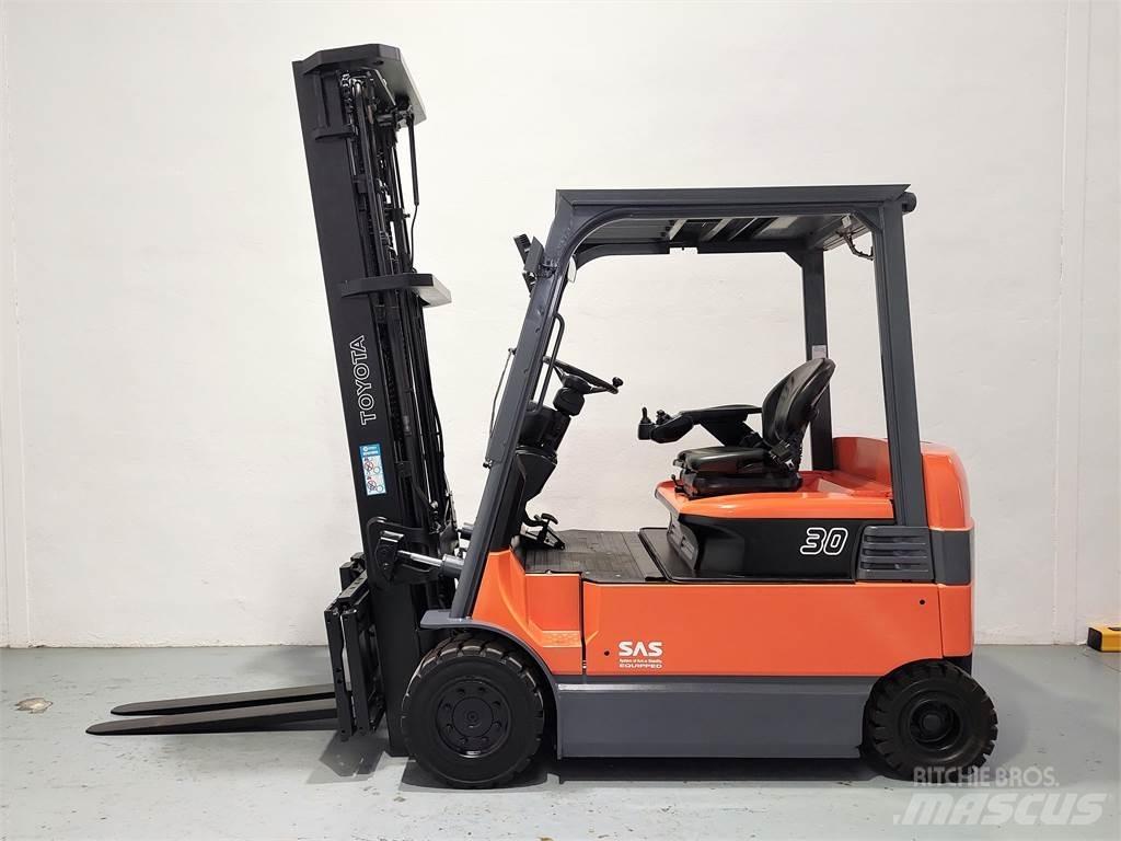 Toyota 7FBMF30 Elmotviktstruckar