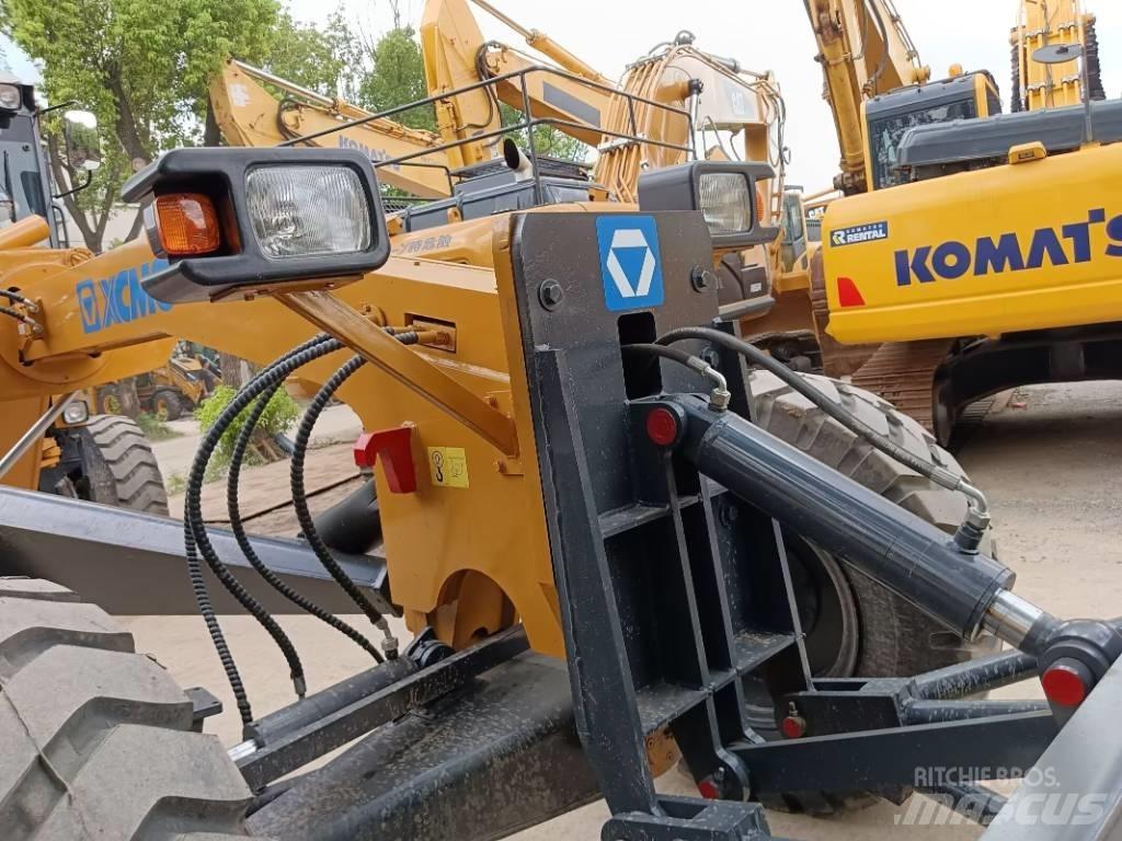 XCMG GR 2153 Väghyvlar