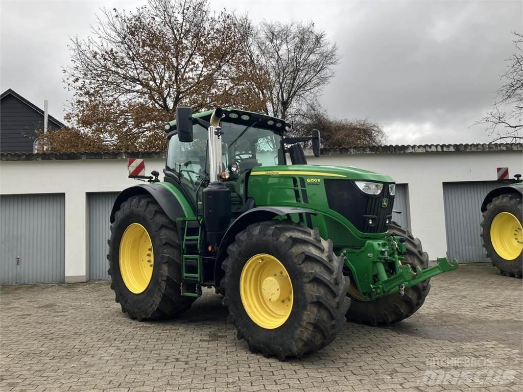 John Deere 6250R Traktorer