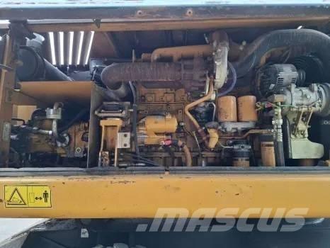 CAT M 316 C Hjulgrävare