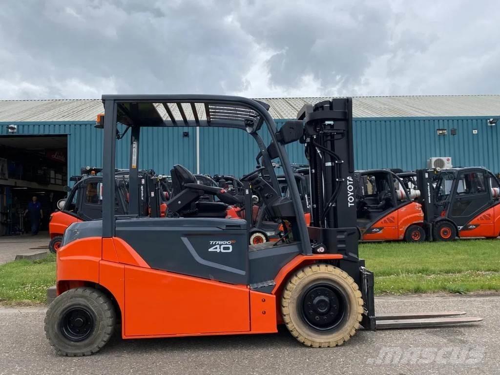 Toyota 8FBMT40 Elmotviktstruckar