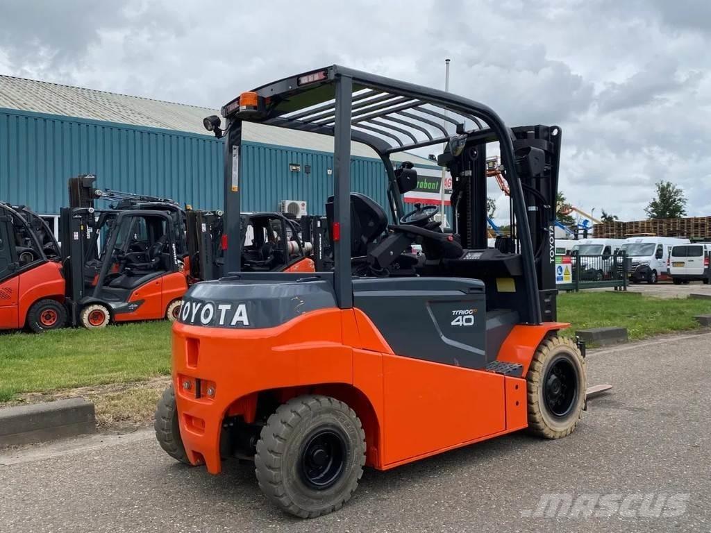 Toyota 8FBMT40 Elmotviktstruckar