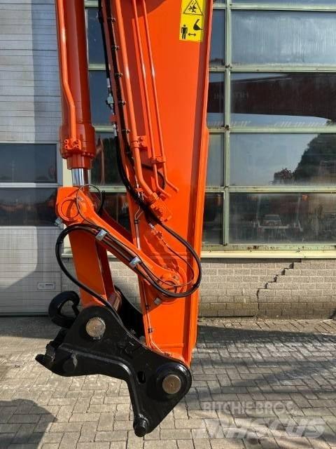 Hitachi ZX 290LCN-5B Bandgrävare