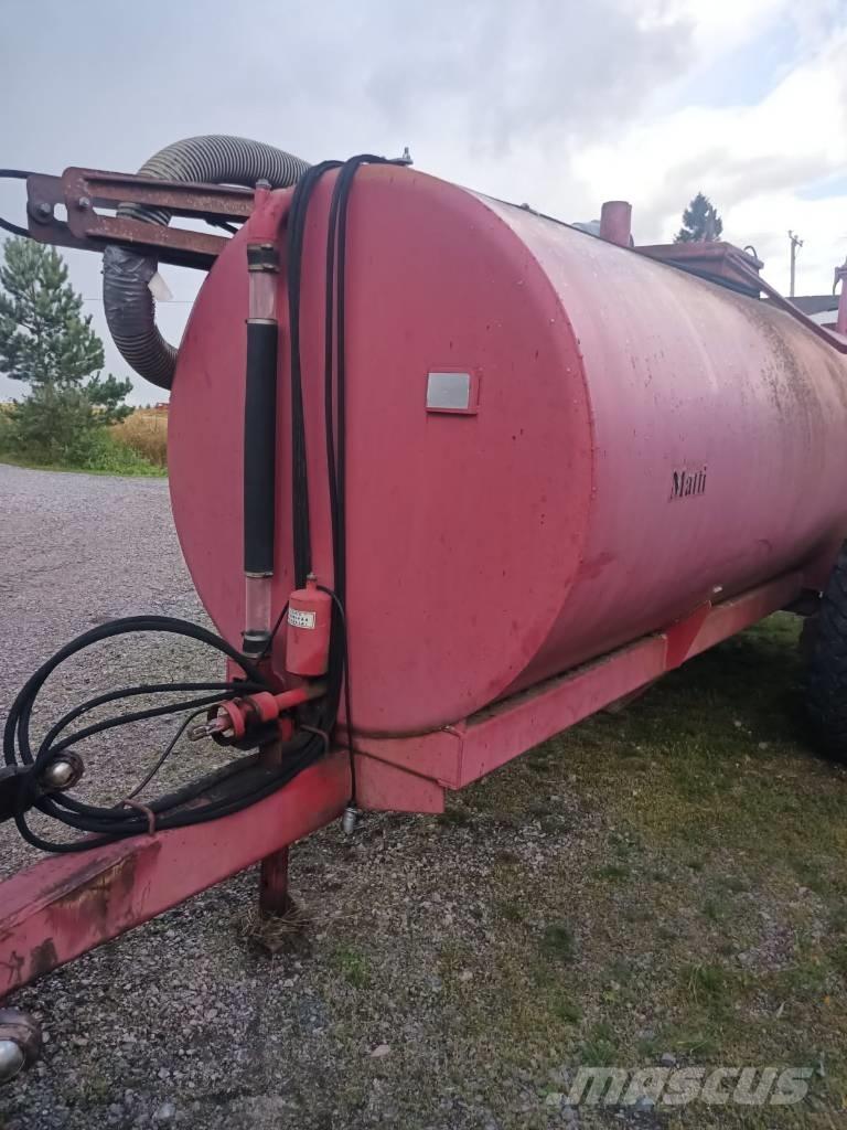 Matti 8000 Flytgödselspridare