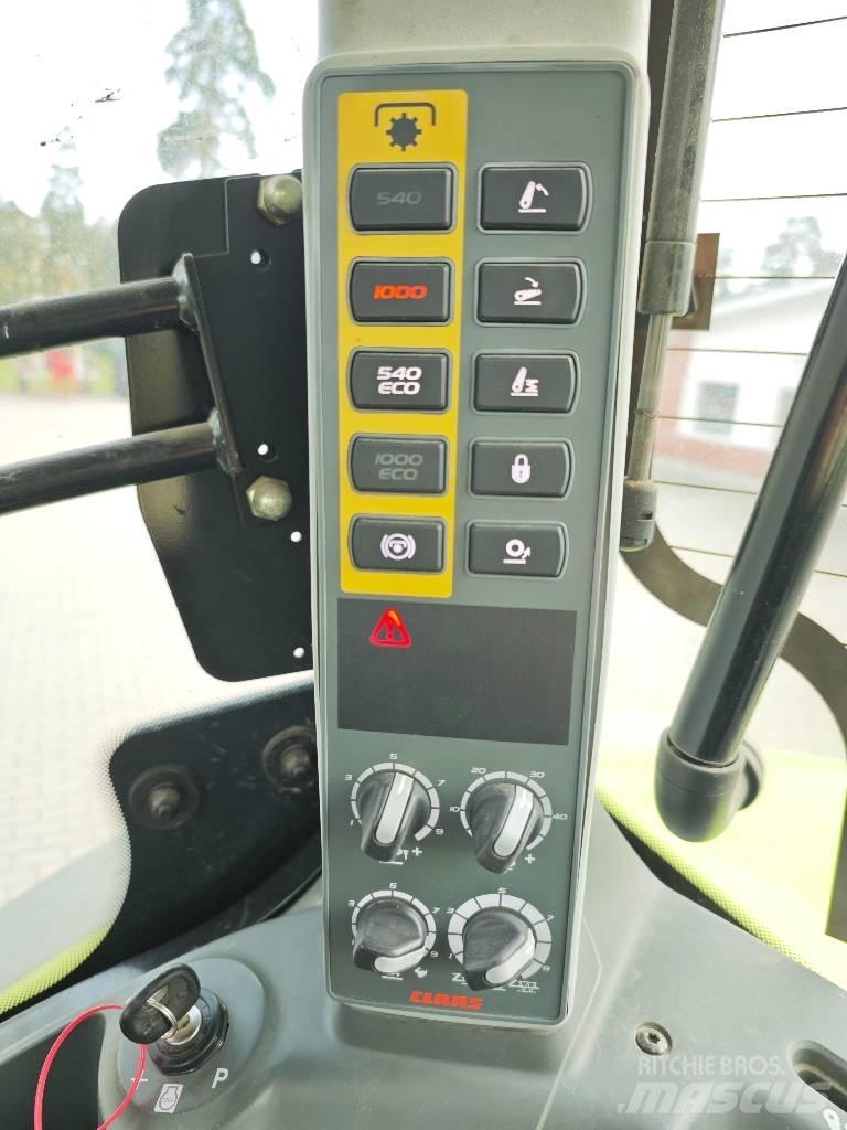 CLAAS Axion 940 Traktorer