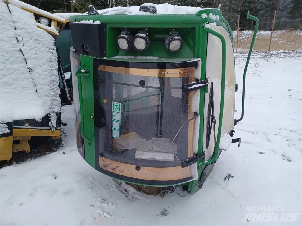 John Deere 1210e Hytter och interiör