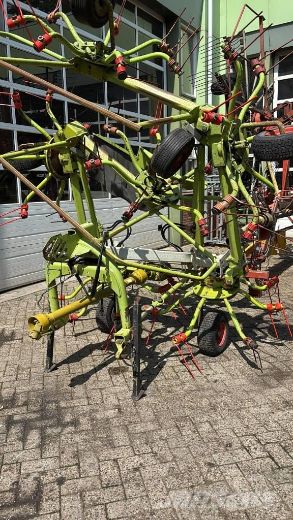 CLAAS Volto 770 Vändare och luftare