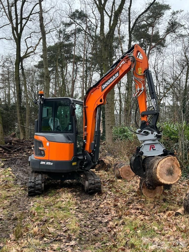 Develon DX 35 Z-7 Minigrävare < 7t