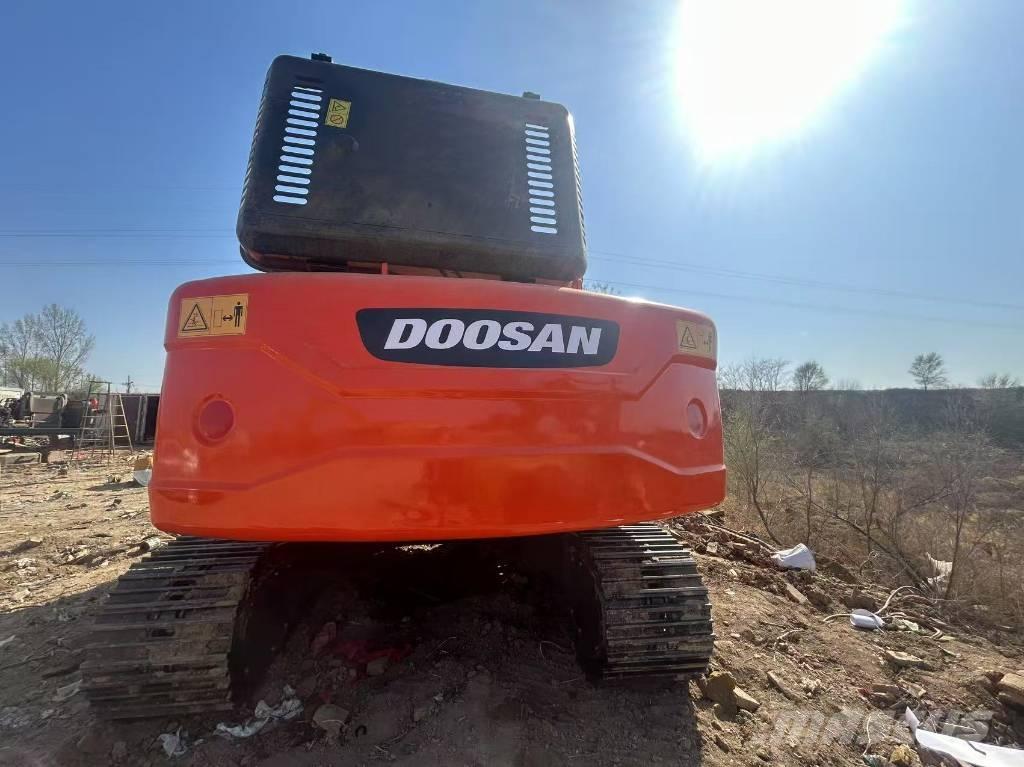 Doosan DX225LC-9C Bandgrävare