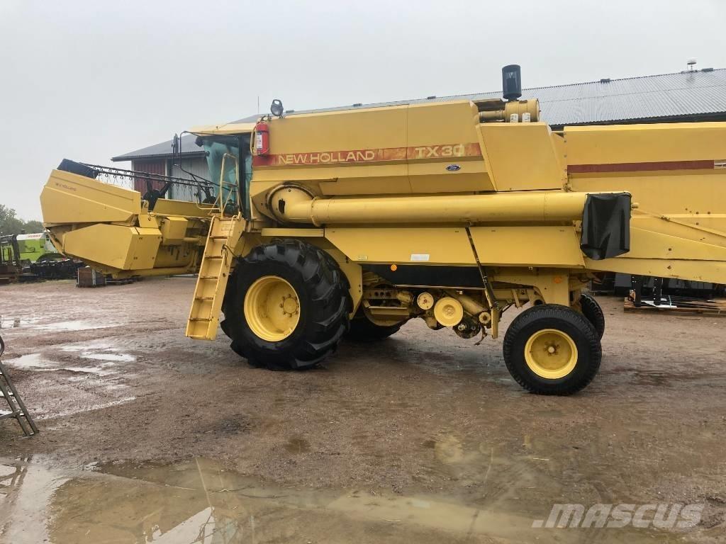 New Holland TX 30 Skördetröskor
