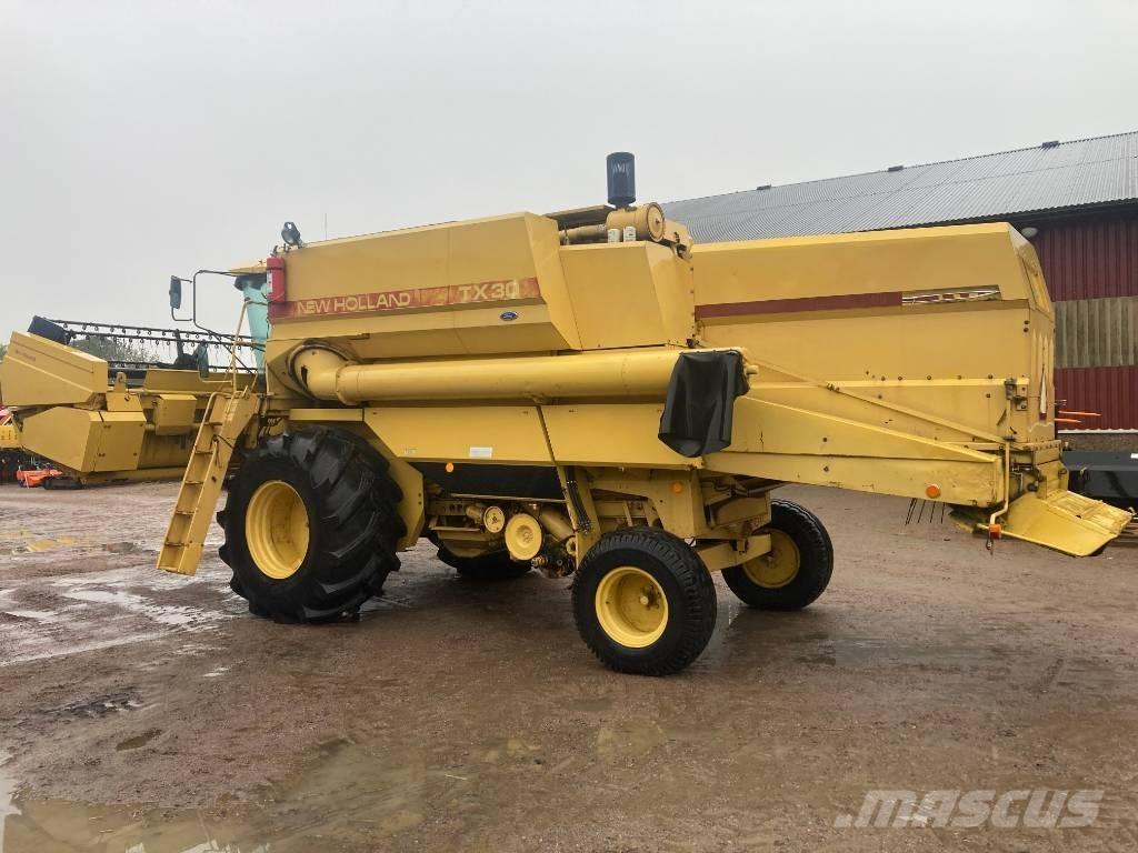 New Holland TX 30 Skördetröskor