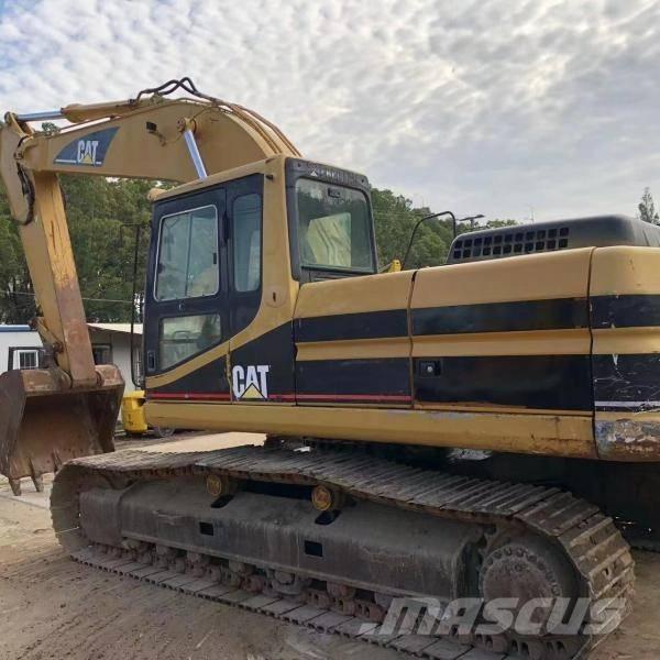 CAT 325 B L Bandgrävare