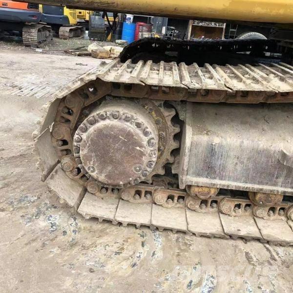 CAT 325 B L Bandgrävare