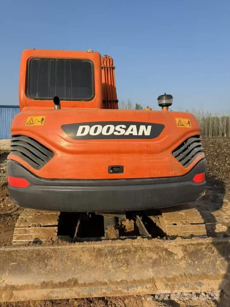 Doosan DX 75-9 C Bandgrävare
