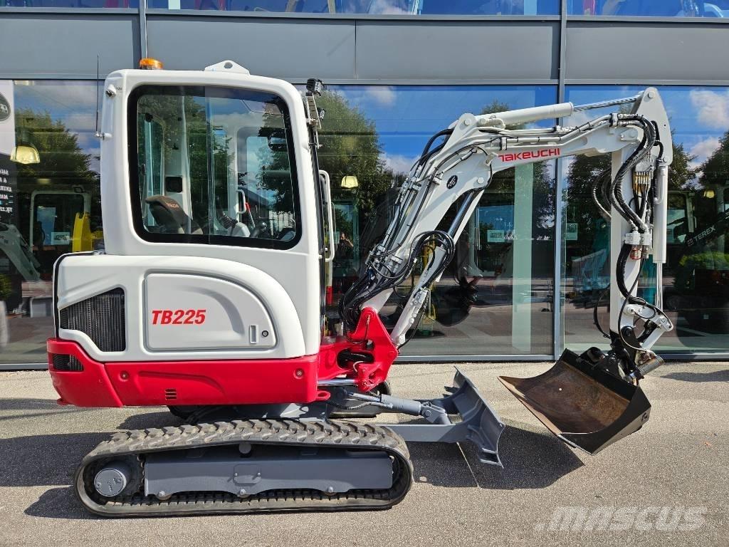 Takeuchi TB 225 Minigrävare < 7t