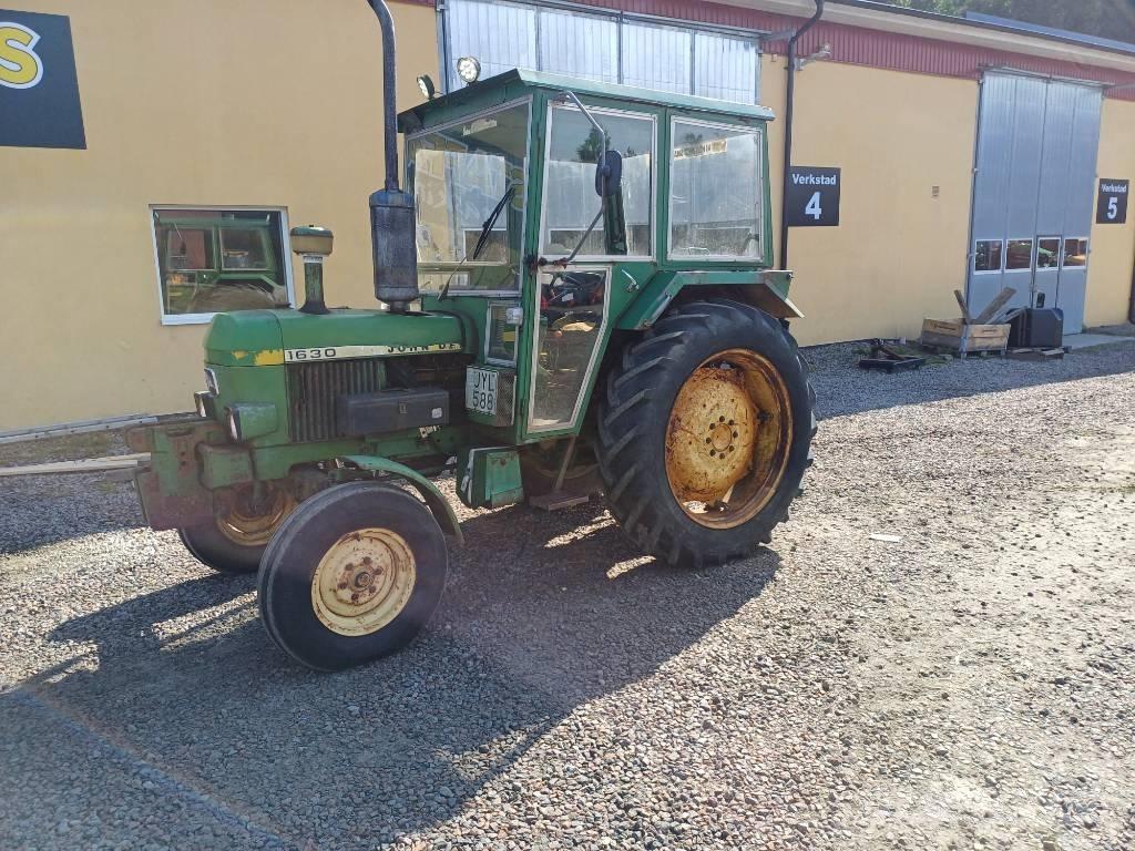 John Deere 1630 Traktorer