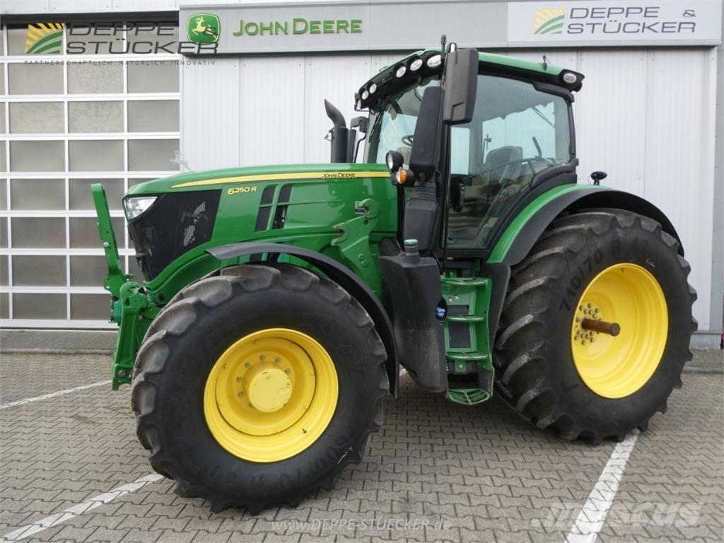 John Deere 6250R Traktorer