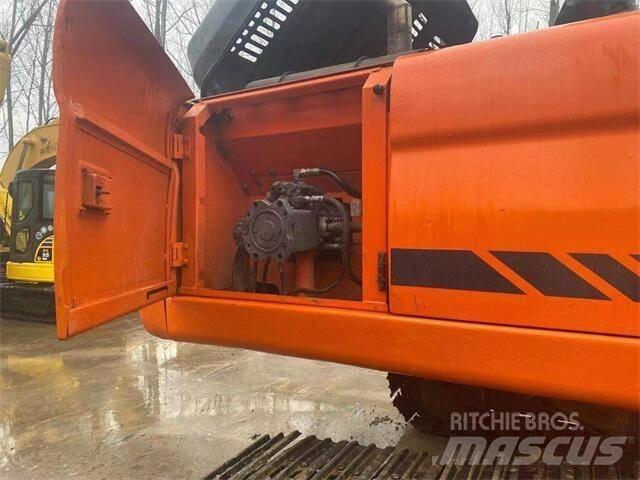 Doosan DX300LC Bandgrävare