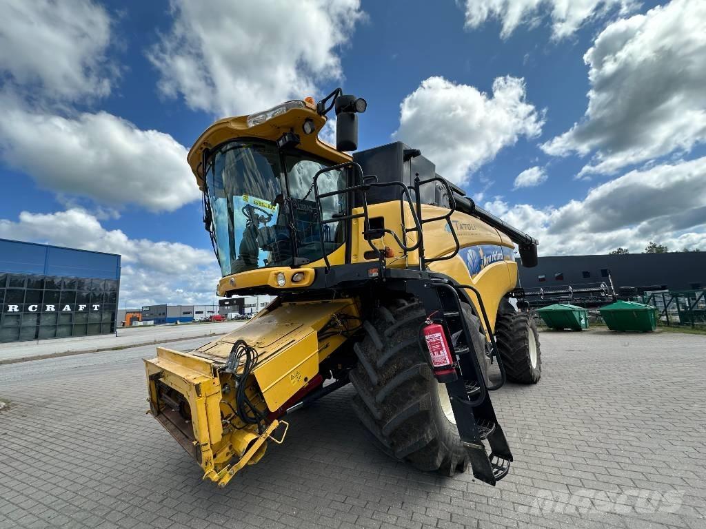 New Holland CX 8080 Skördetröskor