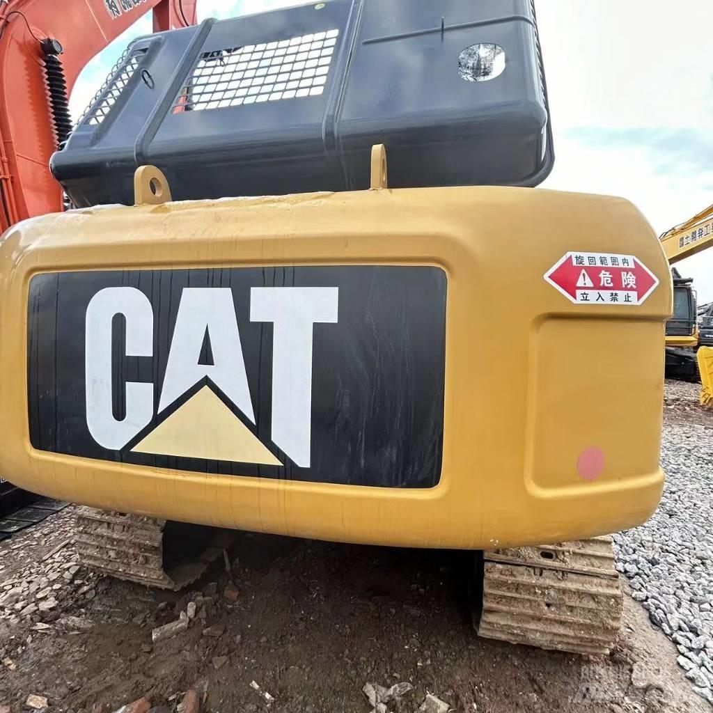 CAT 325 D Bandgrävare