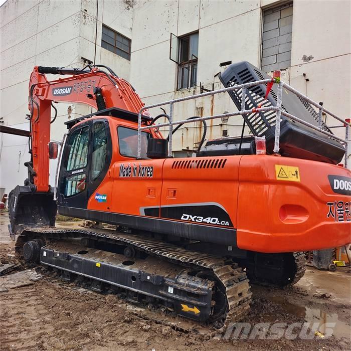 Doosan DX 340 LC Bandgrävare
