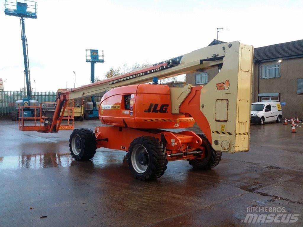 JLG 800AJ Bomliftar