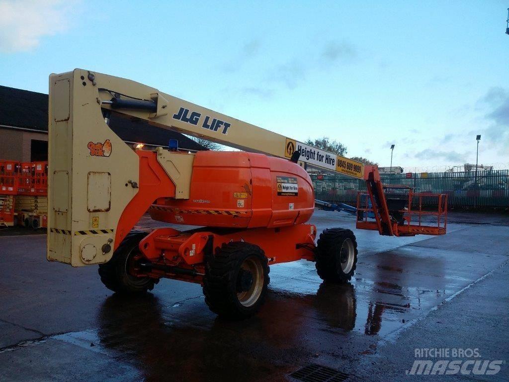 JLG 800AJ Bomliftar
