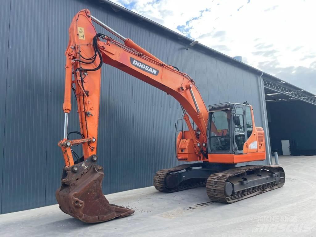 Doosan DX235LCR Bandgrävare