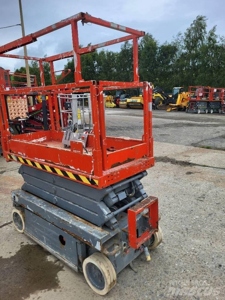 SkyJack 32/19 Saxliftar