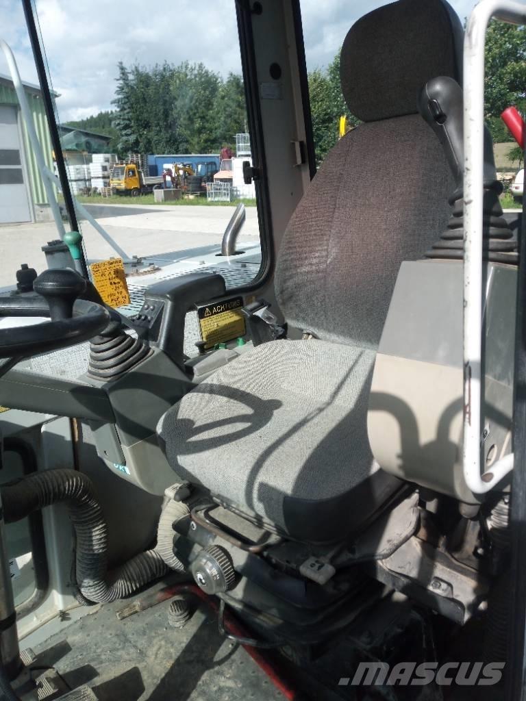 Takeuchi TB 175 W Hjulgrävare